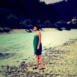 ellle79's profile picture. nieuwsgierig aagje, citytripper, likes books, loves to read, all into Deutsch, coffeelover, chocolate addict en ook nog leerkracht