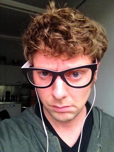 philippmoeller's profile picture. freier Autor, gottlos glücklich, pflanzlich satt und made in Berlin