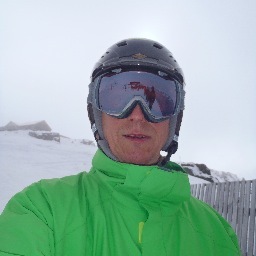 Senior Specialist Anaesthetist at Royal Adelaide Hospital for last 18 years.Left UK in 1995.Married to Jo, 4 children.Cycling, golf and otherwise keeping fit.