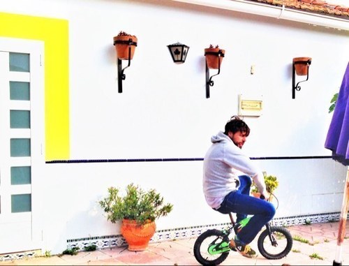 Lorquino residente en Murcia, amo a mi familia,a mis amigos y a la vida. Soy expert, sobretodo en comer y vivir bien.