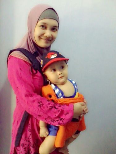 sanguinis-melankolis, meat lover, headphoner, daughter of great parents, wife of a marvellous man, bundanya Arfa, editor