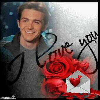I Love Drake Bell so much. :-)