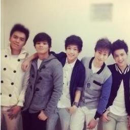 You Kow I Am Haters Of Chicser now If you hate chicser Plsss! Follow Me And i Follow You Back!