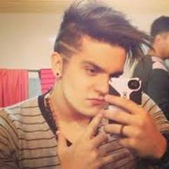Amo música!
Essa é phodah-.. @Luansantana..
Gostou do meu layout?
Fofo néah?
Fiz prah vuxê amor!
Me segue logo, táh?