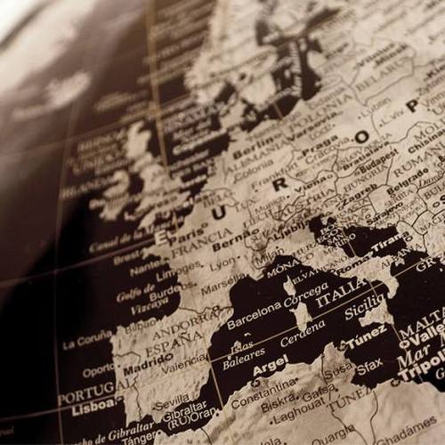 Una blogger portoghese e una traduttrice italiana. Raccontiamo storie, racconti e attualità in 3 lingue ita, pt, es :: Susana @reinasur e Silvia @La_TwiTwi