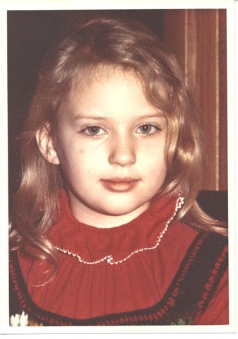 jaksm0m's profile picture. Mom. Wife. Lawyer. Knitter. Craftivist.