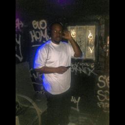 Its dat nigga Regg Bone on my family shit n muzik shit...