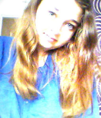 Hi .!!
I'm Marlena. I'm form Poland. 
I'm Polisch Directioner 3