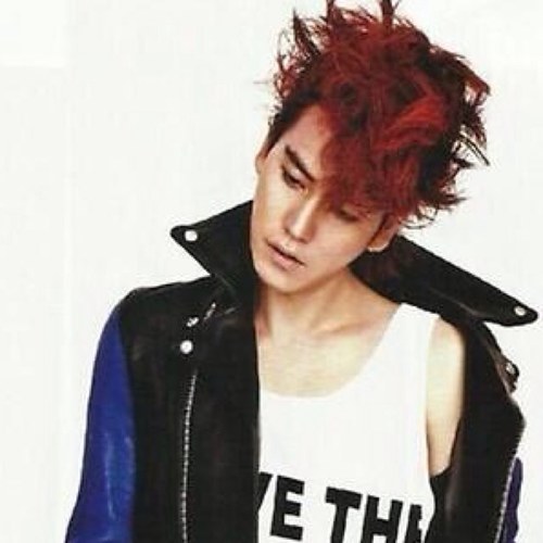 #Justbotnotreal ผมโจวคยูฮยอน สุดหล่อบ้านรวย มาคุยกันได้นะครับผมใจดี