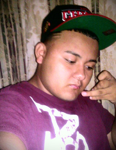 Im kool n i Like to partty if u follow me i follow u back