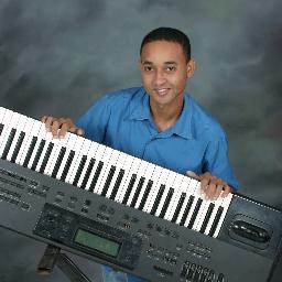 músico.,pianista, compositor , arreglista y cantante