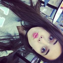 - Esse é oo ❝Coisas de Garotas❞ , Aqui vocês encontram moda, adolescência,maquiagens, e muito mais ! Sigam e Aproveitem *---*