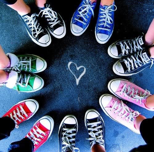 I`m 14 year girl. Love music, acting and summer.