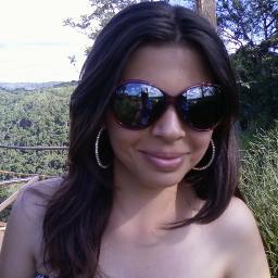 Mãe, esposa, são paulina de coração e feliz demais! (: