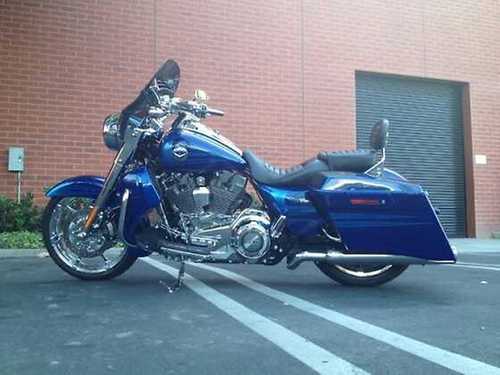 rjcrom's profile picture. 