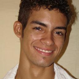 Lucas, 18 anos
Sou técnico de informática, montagem e manutenção de micros.
Sou da cidade do Rio de Janeiro e falo as línguas Espanhol e Inglês.
Um abraço!!!