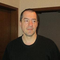 Ich bin in Wien (Österreich) geboren und arbeite derzeit auch dort. Meine Interessen sind Sport und Finanzen. Am Liebsten Währungshandel.