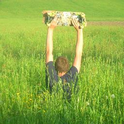I love SKATEBOARDIG!!!