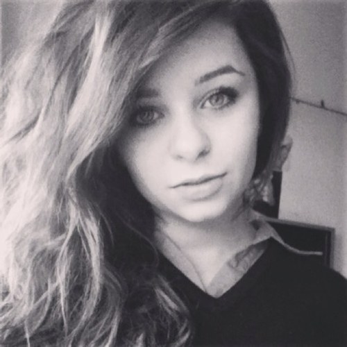 holly_jemma's profile picture. insta: hollyjemma