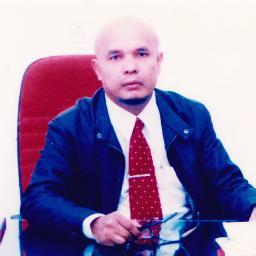 Advokat :: Suami dari 1 istri :: Bapak dari 2 orang anak :: Kristen