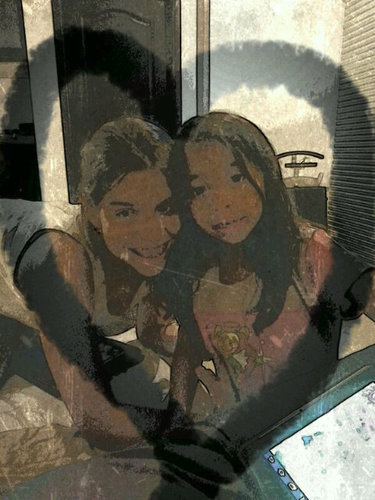 gloriadanielaag's profile picture. #EcuadorNeedsTMHtour