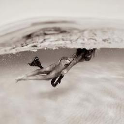 openyour_legs's profile picture. Tout les soirs à 22h, une photo de charme.
Charmante, bien entendu pour vous permettre de passer une bonne nuit.