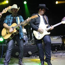 Enquanto todo mundo quer fazer sucesso a qualquer preço, queremos fazer boa música resgatando o sertanejo de raiz com influências da música dos anos 70!