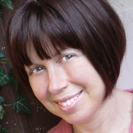 I Help Secret Rebel Entrepreneurs Who Want to Ignite Their Mojo and Package Their Magic