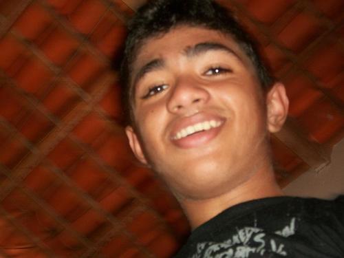 amo futebol gosto de que gosta de mim quero que se fod@ a queles que nao gosta