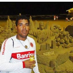 sou cara legal ...segue ai pow....
coloradão...
extrovertido...
brincalhão...
gente boa e mt mais ...