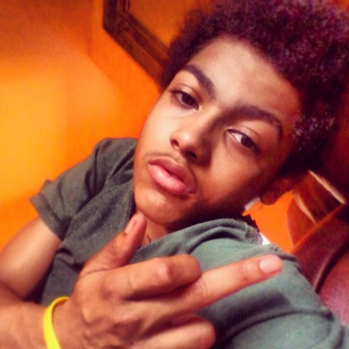 rapper member #duffie squad soundcloud (duffieboySAVAGE ) youtube (duffieboySAVAGE) for information feats booking Email: duffieboymeak@gmail.com