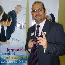 Ing. Petróleo con estudios de Postgrado en Caracterización de Yacimientos, así como Gerencia General. Consultor de Marketing y Liderazgo.