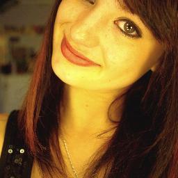 https://t.co/AfgIyeiehJ 

ma petite pouliche a besoin de vos j'aime :D