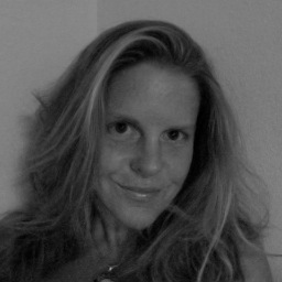 Stationary or travelling, I offer variations of Yoga, ShakeYourAsana, the Nia Technique, & 5 Stages of Self Healing.