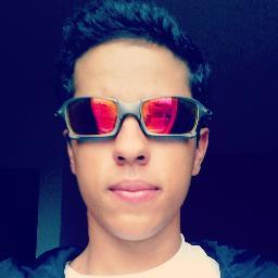Sou um caso perdido.