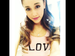 Hey, I'm Ariana. I love hanging with my friends and talking to new people.