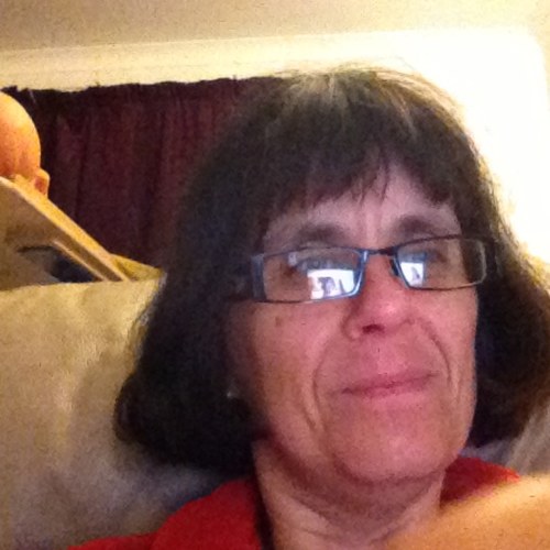 SarahTomesuk's profile picture. 