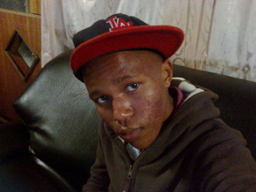 TBS_kevin's profile picture. Got a multi-tasking..lyf lyk..care less 4 poses!!*