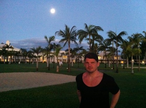 Jona_glassback's profile picture. 