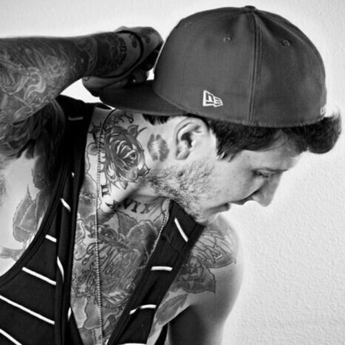 Cantante de Of Mice & Men.