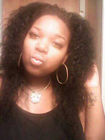 -Fuck A Bio, I'm Boss'n On Bitchs ..
Follow Me ..
**TEAM:iDoFollowBackHoe ..