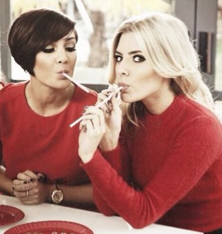 Fanpage for @FrankieTheSats and @MollieTheSats! Adore their style. voices. personalities. adoring them forever. #TeamFrollie #TeamSats