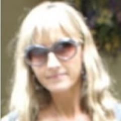 #Astrologer with Counseling Psychology graduate education. Horoscope Columnist @FreePeople.