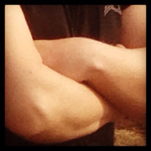 kenanti's profile picture. 