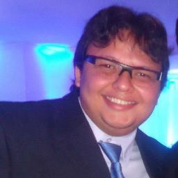 Paraibano, Pós Graduando em Comunicação Digital e Graduando em Design. Moderador do design.br e colunista do Espaco.com/design, Considera-se um eterno aprendiz.