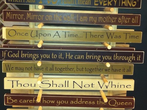 HouseWkBites's profile picture. 