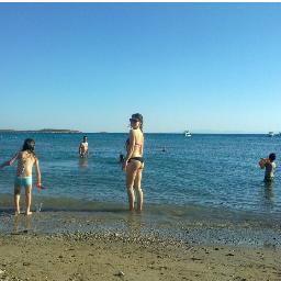 πιάσε με-αν μπορείς έλα και πιάσε με-κι όπως έρχεσαι πιάσε μια μπύρα.