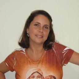 SOU CATÓLICA POR CONFICÇÃO,SOU UMA MÃE APAIXONADA PELOS MEUS FILHOS E LUTO DIA A DIA PARA SER FIEL AO MEU SENHOR.GOSTO DE SINCERIDADE,LEALDADE,HONESTIDADE .....