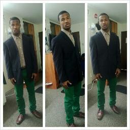 #UofM/ RAPPER/SONG WRITER/ 21 HUMBLED/BLESSED/EVERYDAY IS A STRUGGLE SO IM ON MY NEE PRAYING TO GOD 4 BLESSINGS #AMEN  #TeamSpiffy http://t.co/13TlMtpN9a