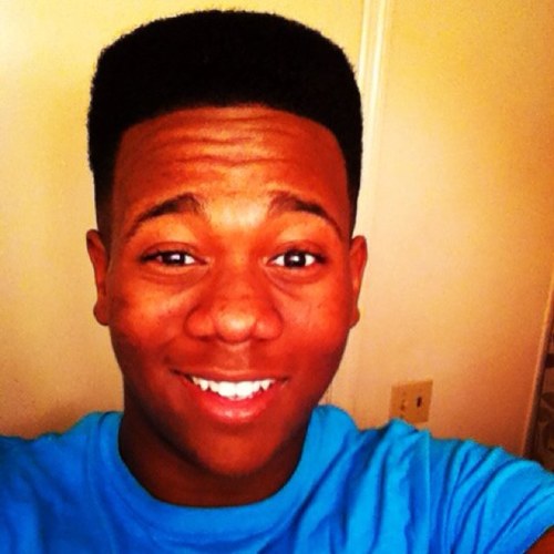 Momma said tht i was way to handsome to be throwin my hands on breakin walls lik sampson